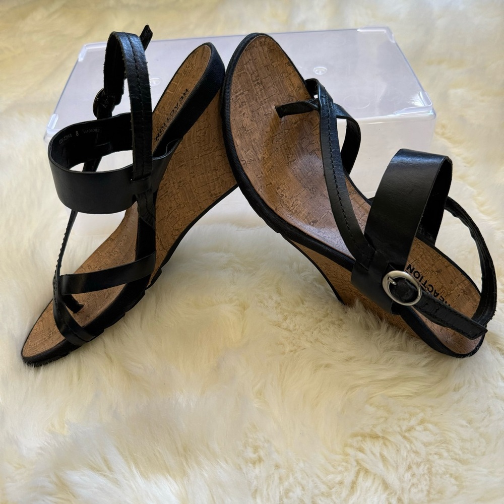Kennith Cole Reaction Concedar Wedge - 8